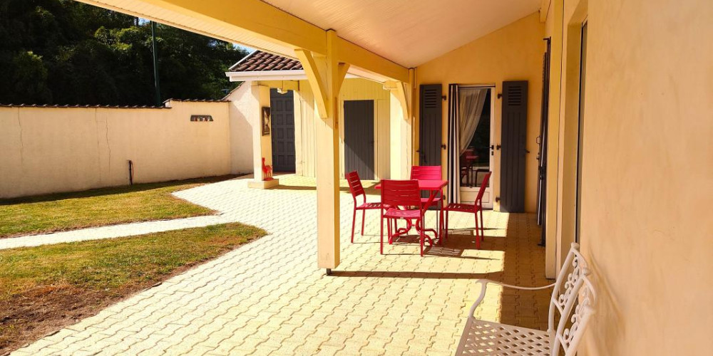 maison à SAUGNAC ET CAMBRAN (40180)